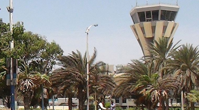 Yemen'de kabine üyelerinin indiği havalimanında patlama meydana geldi