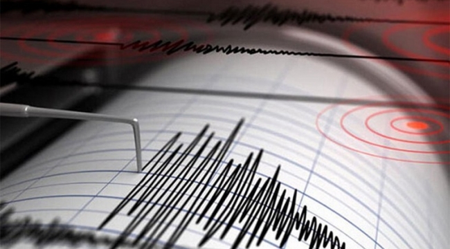 İzmir'de gece yarısı 4.5 büyüklüğünde deprem
