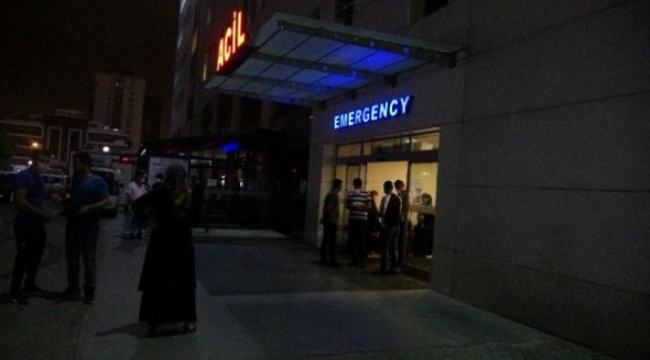 İzmir'de 'gaz kolu' için çifte saldırı: Hastane önünde 5 yaralı!