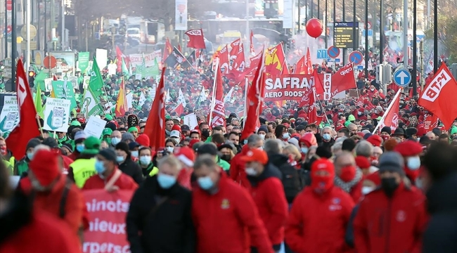 Belçika'da hayat durdu: Alım gücü azalan işçiler grevde!