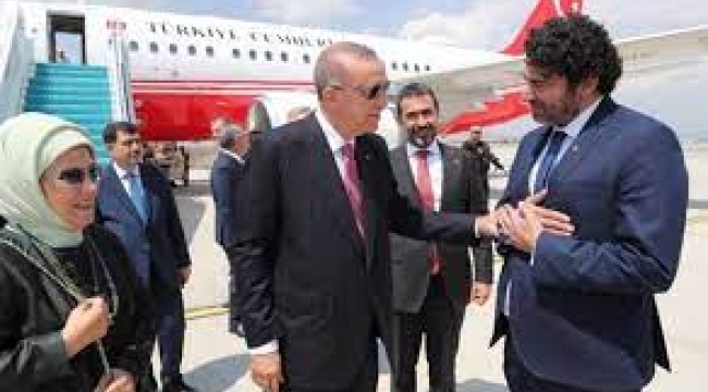 Erdoğan'ı Esenboğa Havalimanı'nda Hakan Taşıyan karşıladı