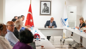 İzmir Konfederasyonu üyelerinden Başkan Soyer'e ziyaret 