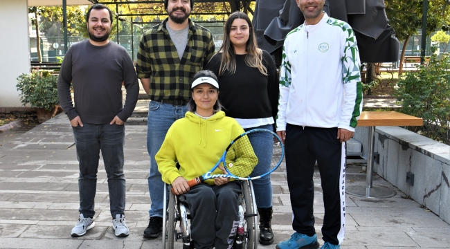 Paralimpik tenisçi Büşra Ün'ün hayatı belgesel oldu