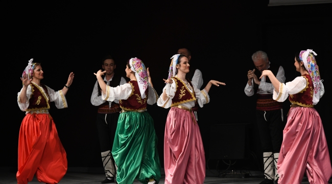 Bornova Halk Dansları Festivali'ne hazırlanıyor