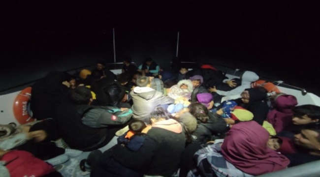 İzmir'de can pazarı... 56 göçmen kurtarıldı