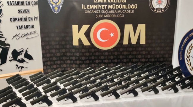 İzmir'de silah kaçakçılığı operasyonu !