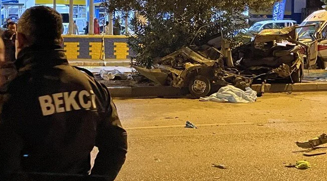 Adana'da korkunç kaza: 3 ölü, 2 yaralı...