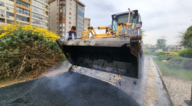 Karşıyaka'da 75 bin metrekare yol bakım onarım çalışması yapıldı